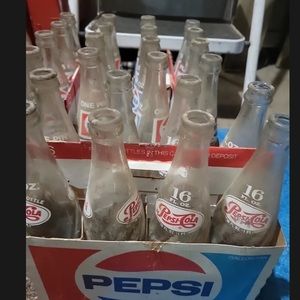 Pepsi Cola 8 16oz Pint Return For Deposit Glass Swirl Bottles Cardboard  Vtg